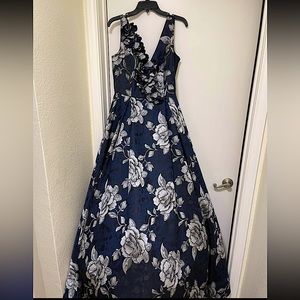 TERANI FORMAL DRESS SIZE 14